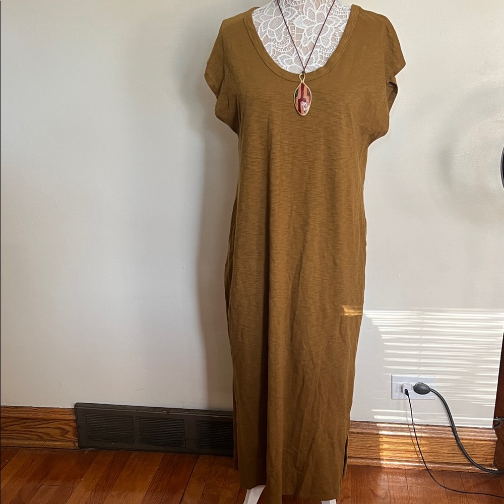 Universal Thread Tan Midi Dress